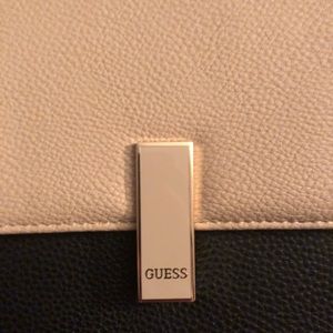 Guess purse, never used!!, new without tags